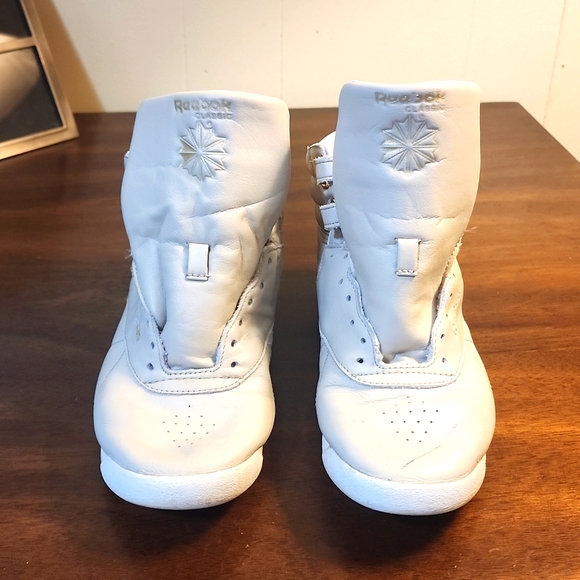 Reebok Women Freestyle Hi High Top Sneaker White/Silver size 7.5, - Picture 1 of 8